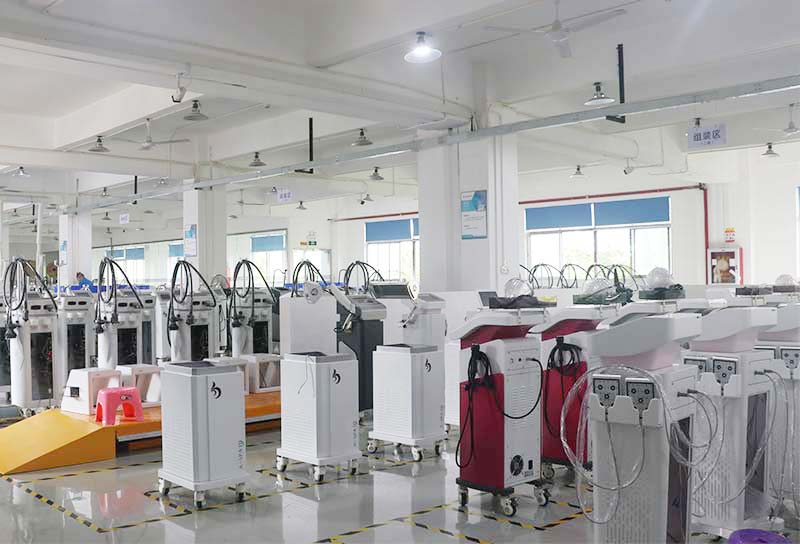 美容儀器廠家批發價格和哪些因素有關？美容院選擇美容儀器廠家需要注意什么問題？